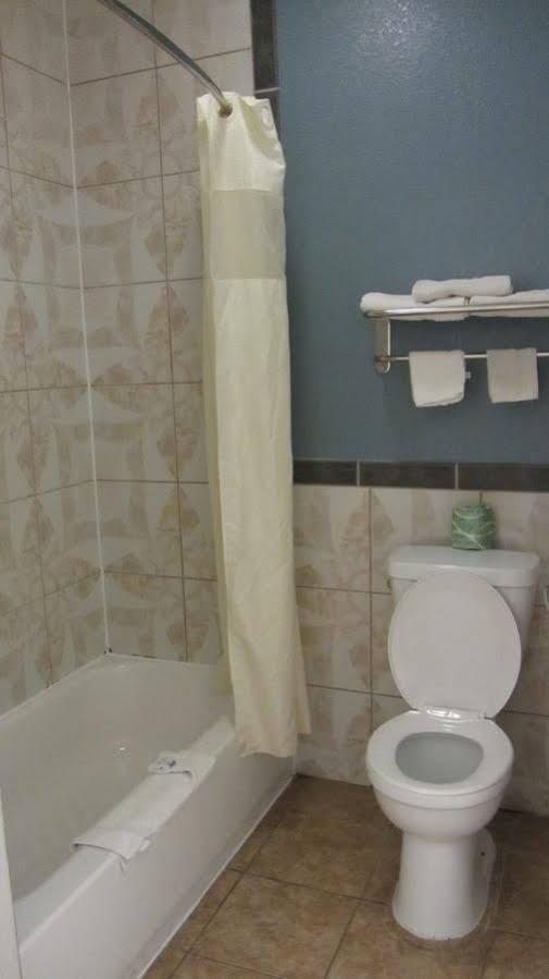 Regency Inn Porter Экстерьер фото